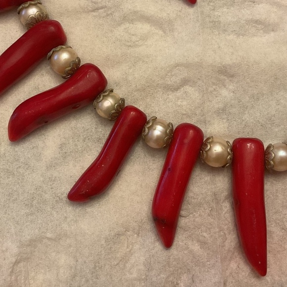 Red Genuine Coral white pearl beads Necklace Earrings set - Picture 3 of 12